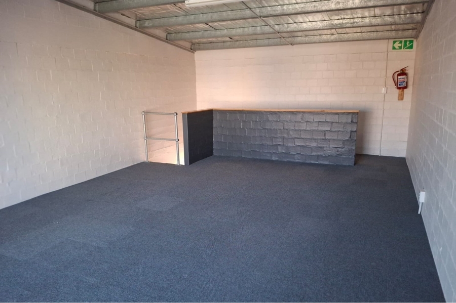 To Let commercial Property for Rent in Fairview Eastern Cape
